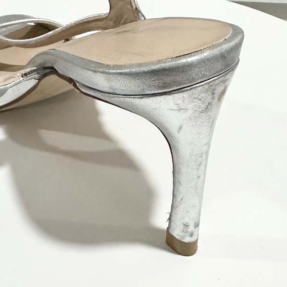 🌹STUART WEITZMAN🌹 Mariposa Silver Leather Sandals Size: 5 - Picture 14 of 16